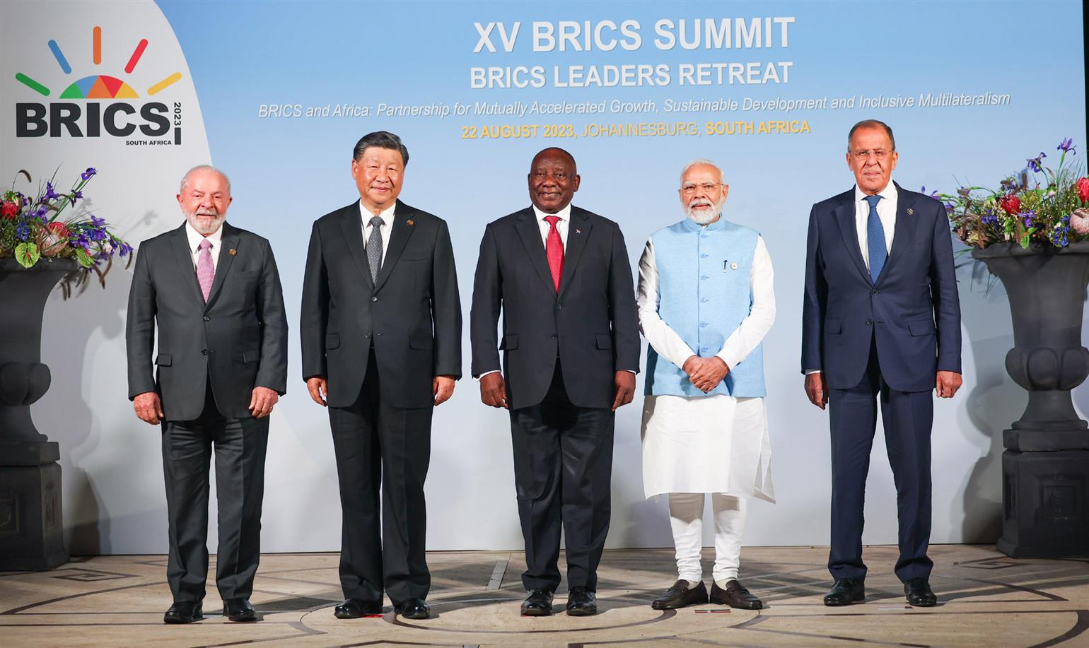 2023_BRICS_Summit_family_photographs